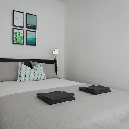 דירה Marti - Three Bedroom With Balconies And Sea View - St *