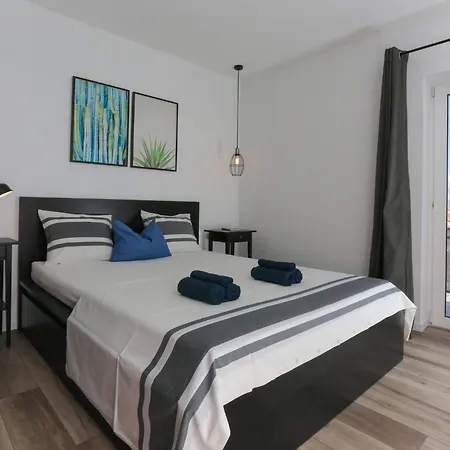 Marti - Three Bedroom With Balconies And Sea View - St דירה סופטאר